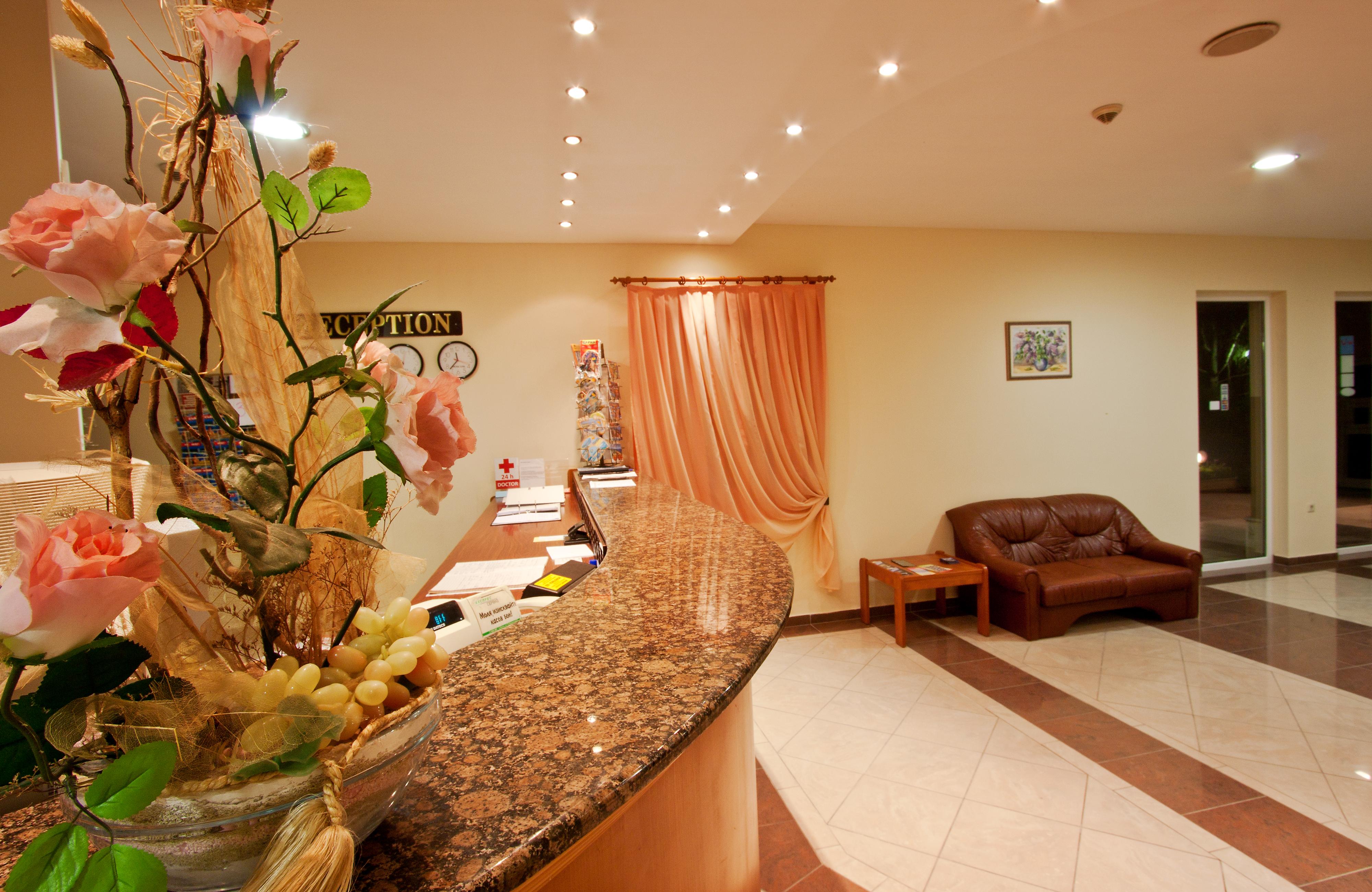 Ljuljak Hotel Golden Sands Bagian luar foto