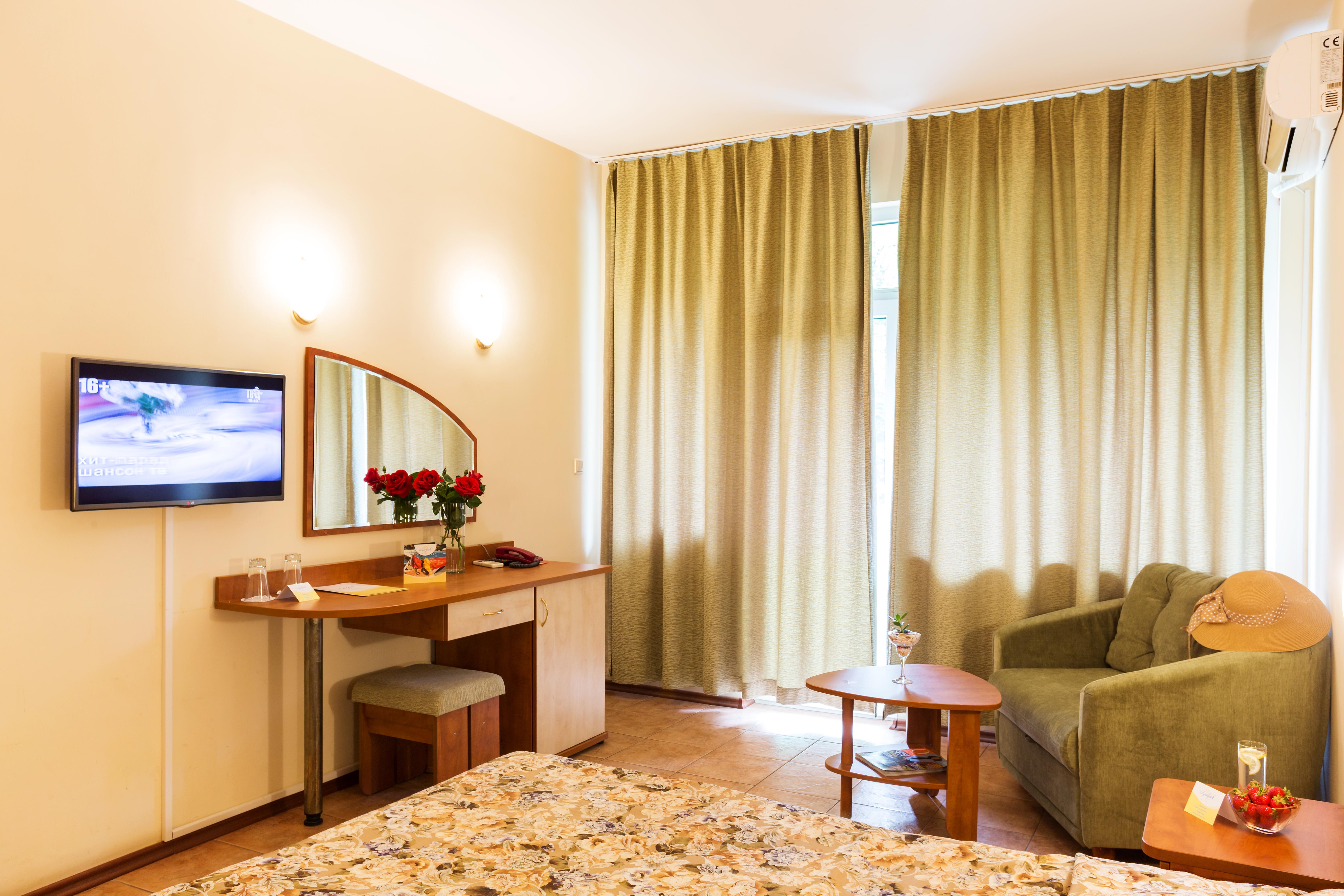 Ljuljak Hotel Golden Sands Bagian luar foto