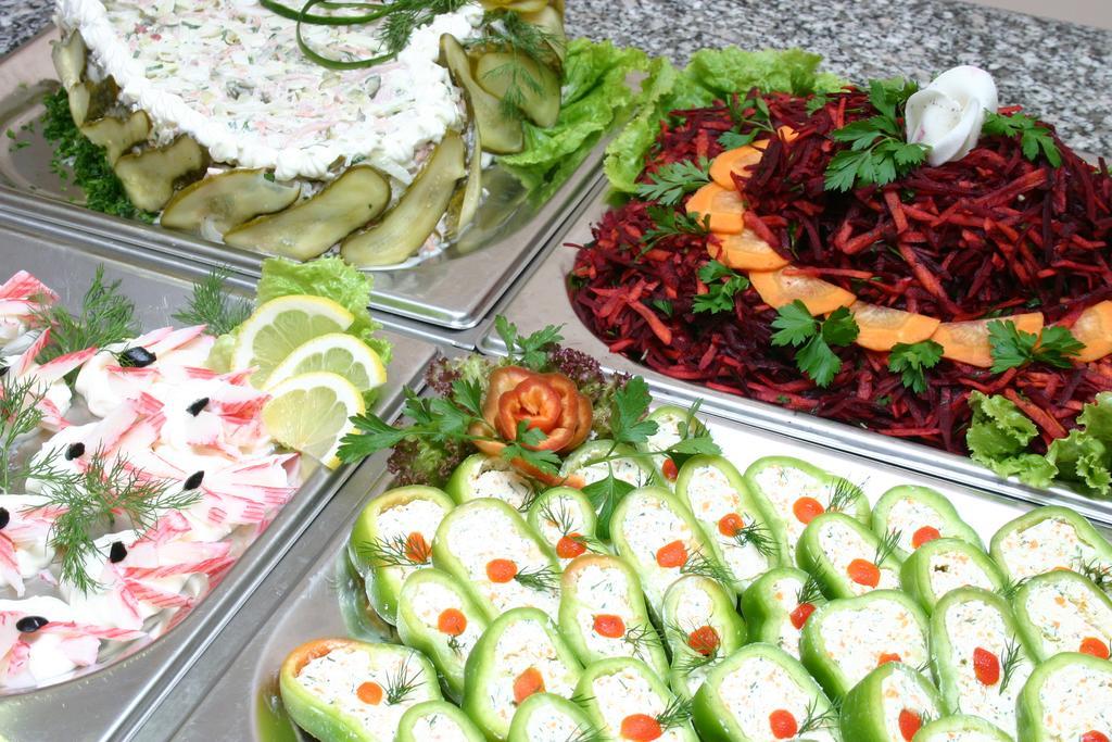 Ljuljak Hotel Golden Sands Bagian luar foto