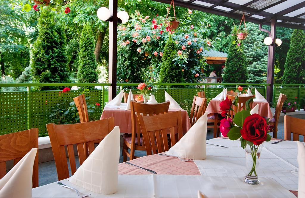 Ljuljak Hotel Golden Sands Bagian luar foto