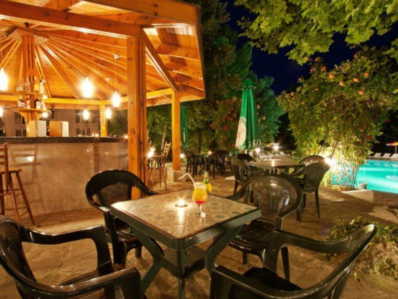 Ljuljak Hotel Golden Sands Bagian luar foto