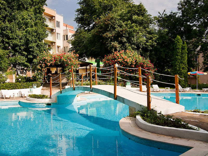 Ljuljak Hotel Golden Sands Bagian luar foto