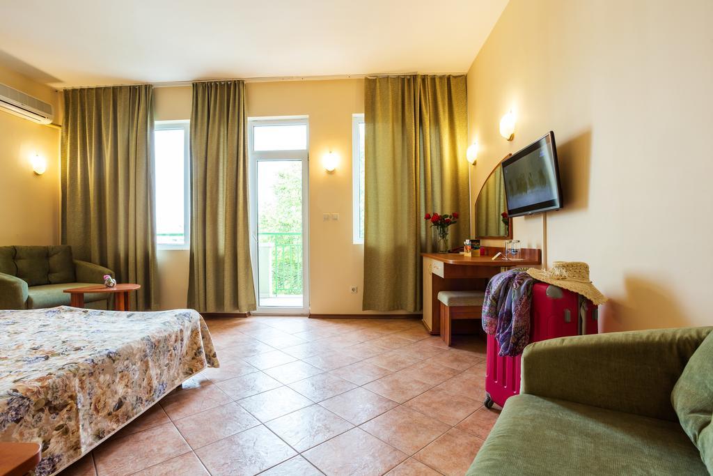 Ljuljak Hotel Golden Sands Ruang foto
