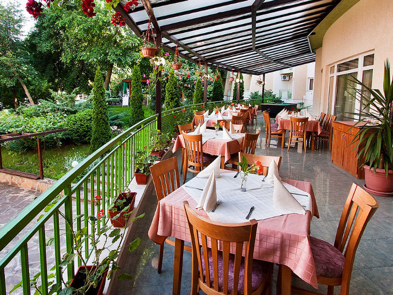 Ljuljak Hotel Golden Sands Bagian luar foto