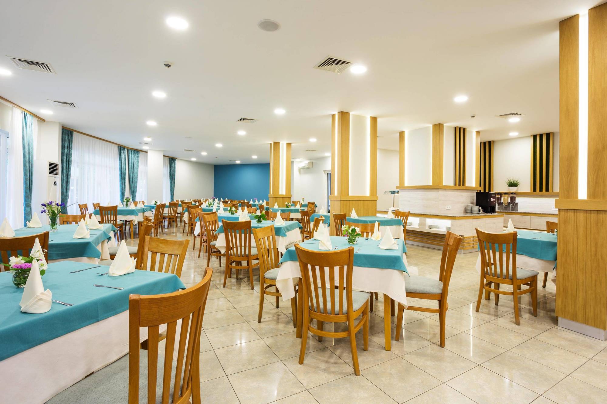 Ljuljak Hotel Golden Sands Bagian luar foto