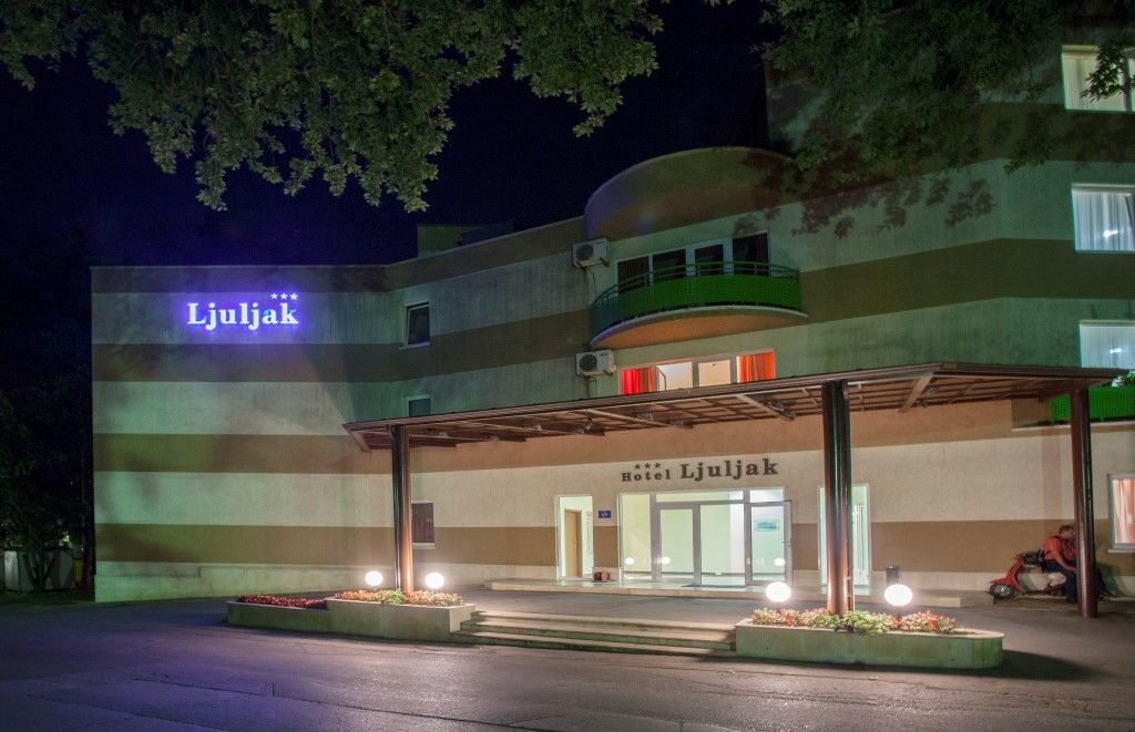 Ljuljak Hotel Golden Sands Bagian luar foto